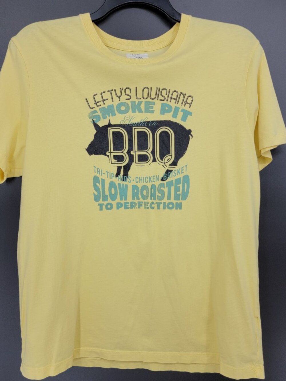 J. Crew Lefty's Louisiana Smoke Pit BBQ Graphic T-Shirt Yellow Blue Men's Large